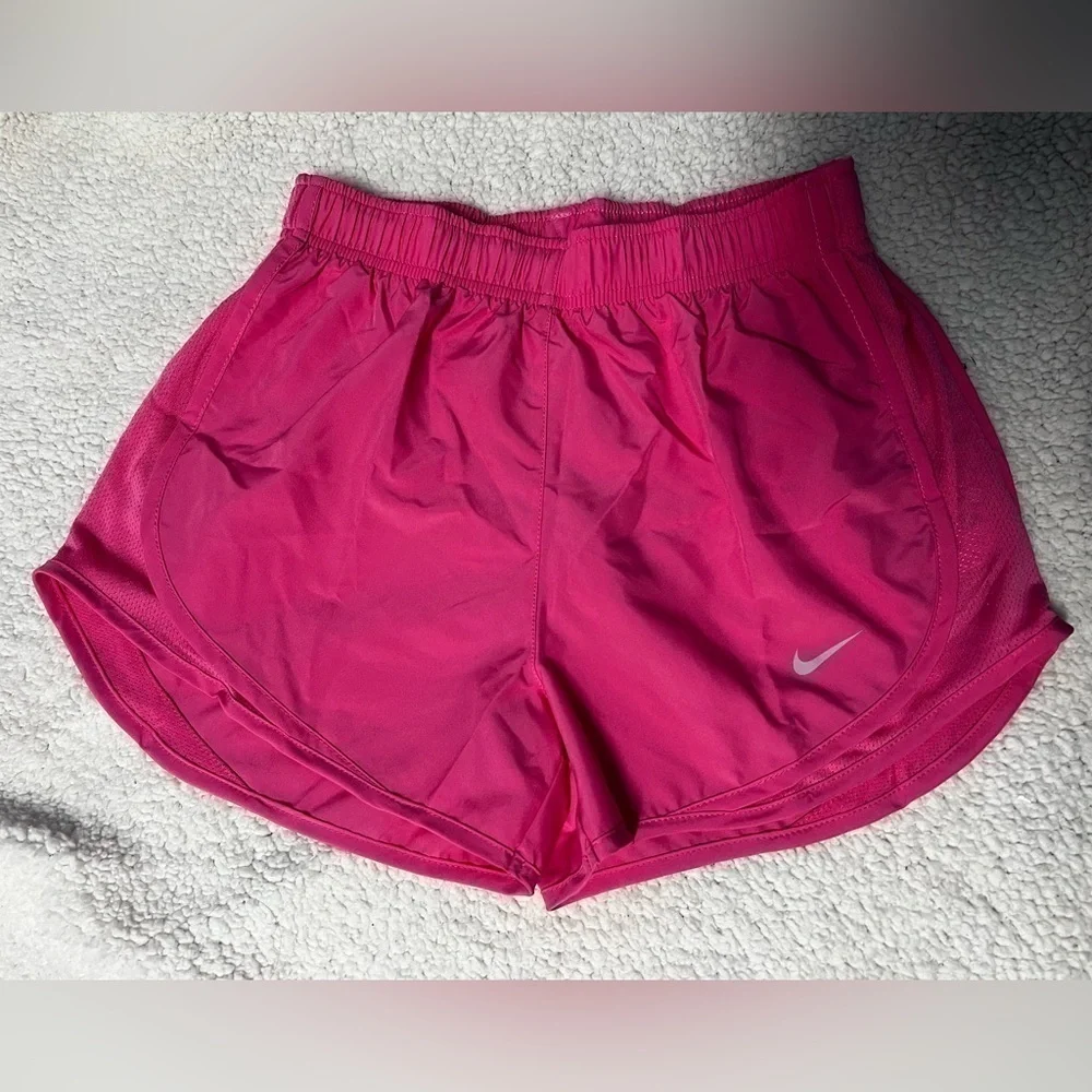 Nike Dri -Fit shorts - Picture 3 of 4